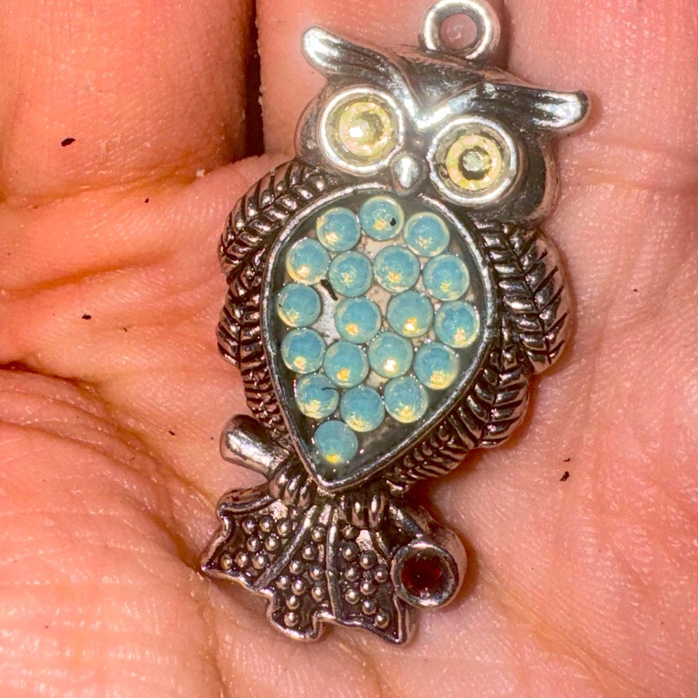 Owl charm with Swarovski rhinestone